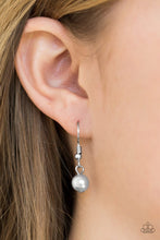Load image into Gallery viewer, Paparazzi The New Girl In Town Silver Necklace
