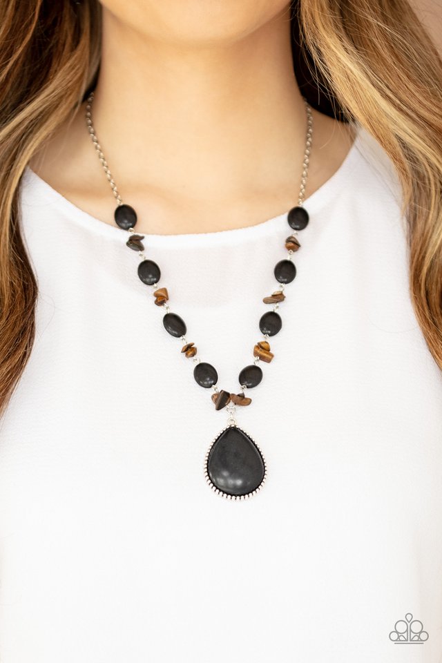 Paparazzi Desert Diva Black Necklaces