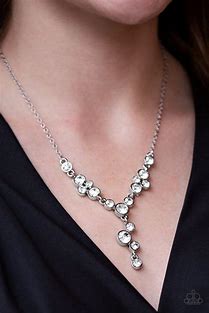 Paparazzi Five Star Starlet White Necklace