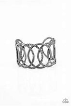 Load image into Gallery viewer, Paparazzi Circa de Contender - Black Bracelet
