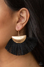 Load image into Gallery viewer, Paparazzi Fox Trap Black Earring
